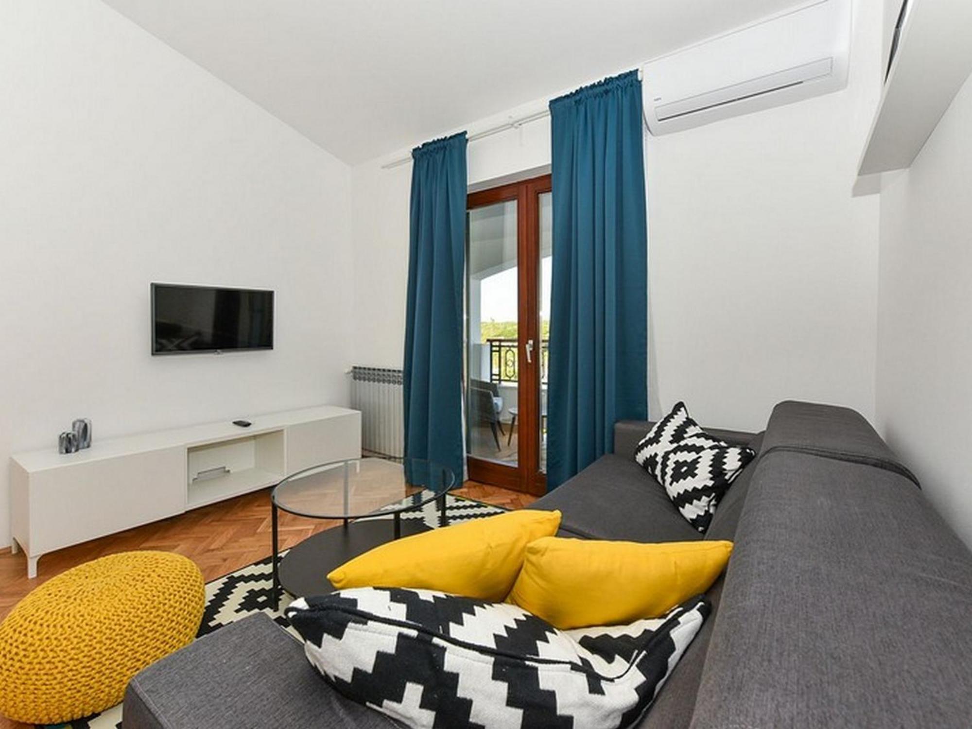 Mediterraneo Garden Apartments Petrcane Bilik gambar