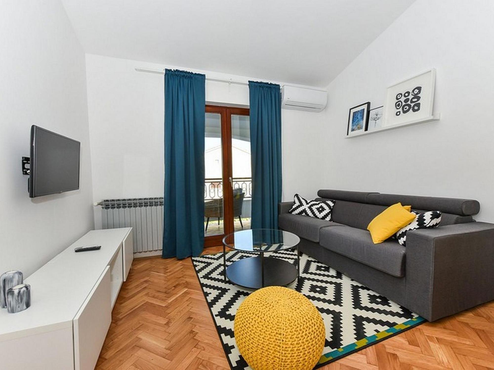 Mediterraneo Garden Apartments Petrcane Bilik gambar