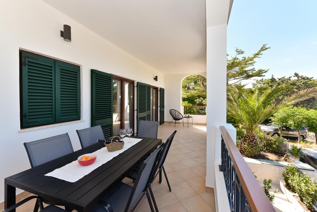 Mediterraneo Garden Apartments Petrcane Luaran gambar