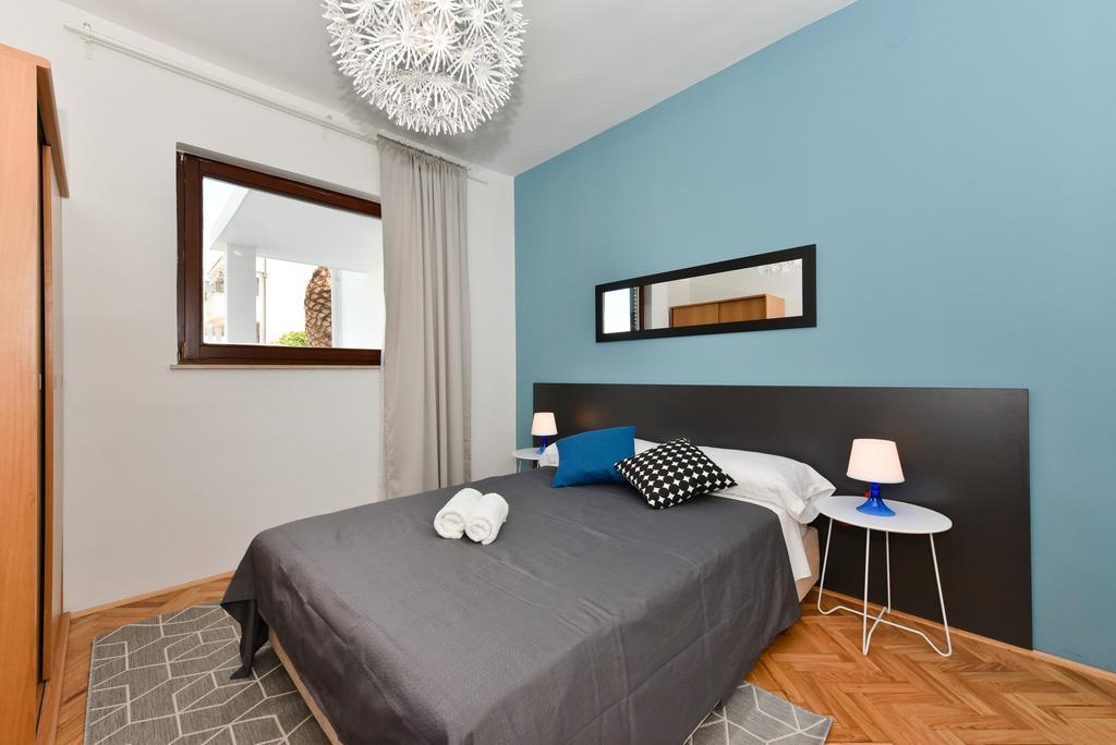 Mediterraneo Garden Apartments Petrcane Luaran gambar