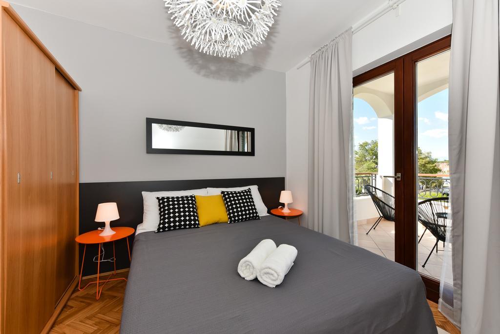 Mediterraneo Garden Apartments Petrcane Luaran gambar