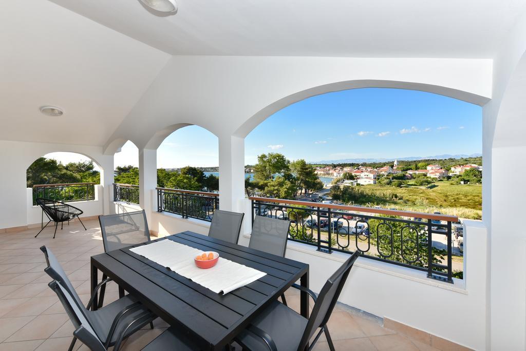 Mediterraneo Garden Apartments Petrcane Luaran gambar