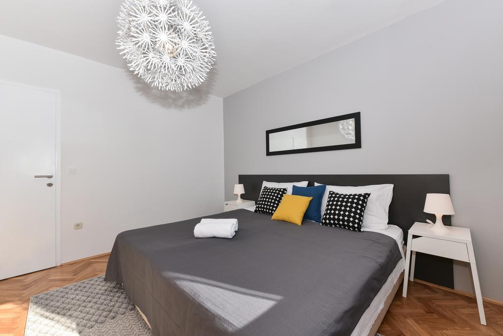Mediterraneo Garden Apartments Petrcane Luaran gambar