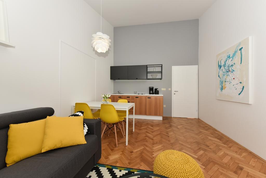 Mediterraneo Garden Apartments Petrcane Luaran gambar