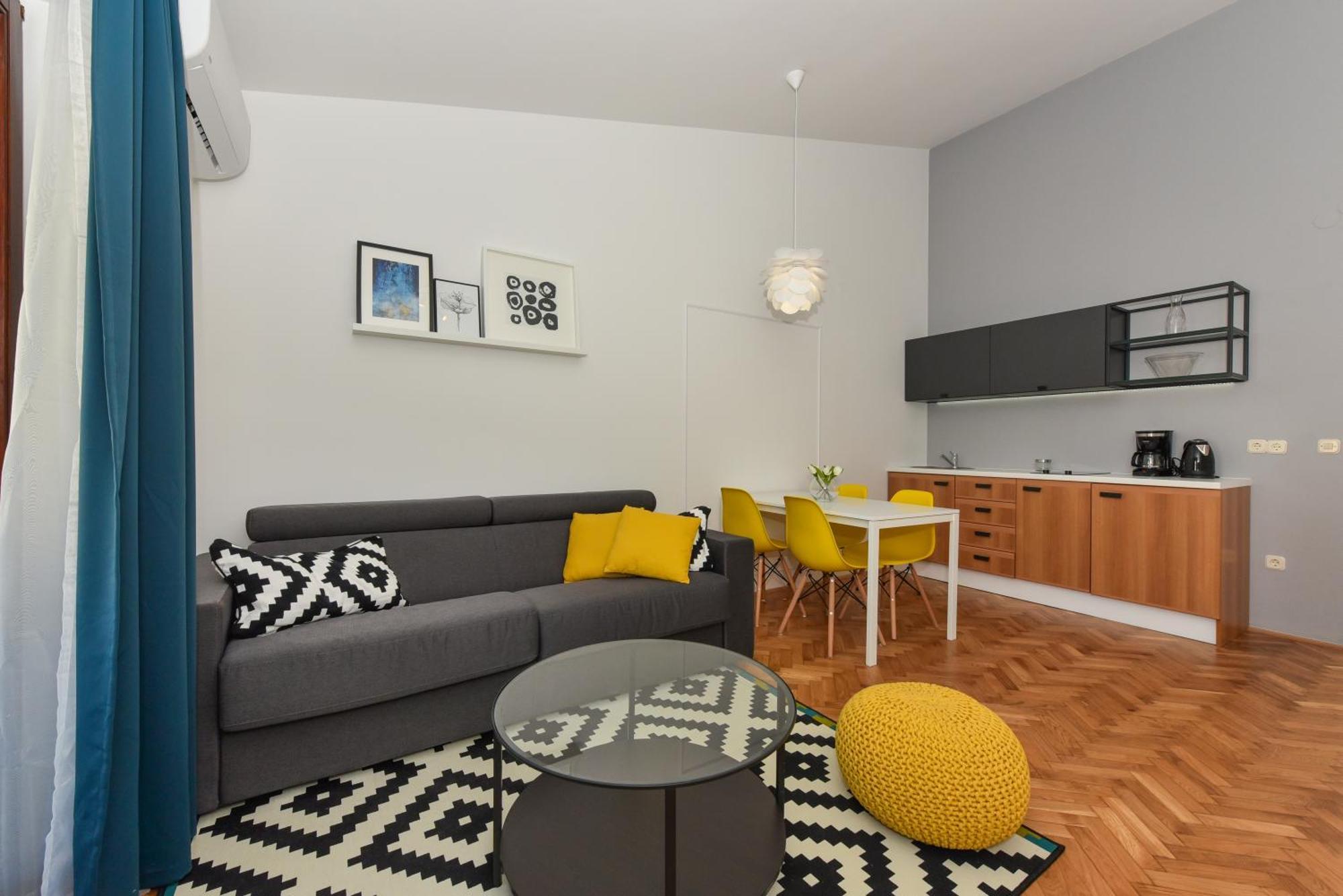 Mediterraneo Garden Apartments Petrcane Luaran gambar